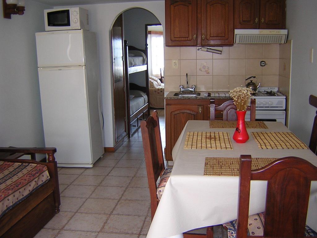 Gemelos Apart Villa Gesell Habitación foto